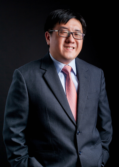Dr Kuah Hong Guan - dental surgeon (endodontic surgery)
